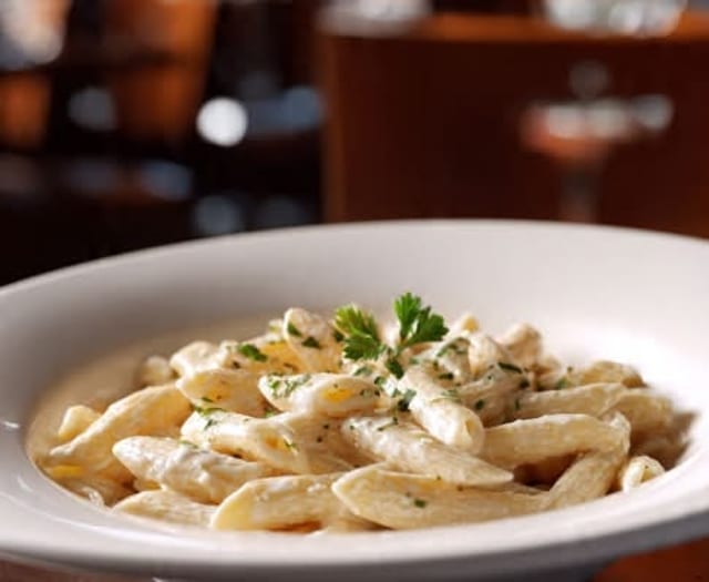 Kids Penne Alfredo.