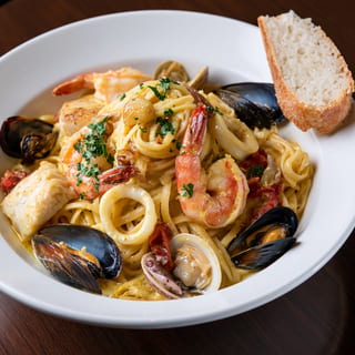 Saffron Seafood Linguine